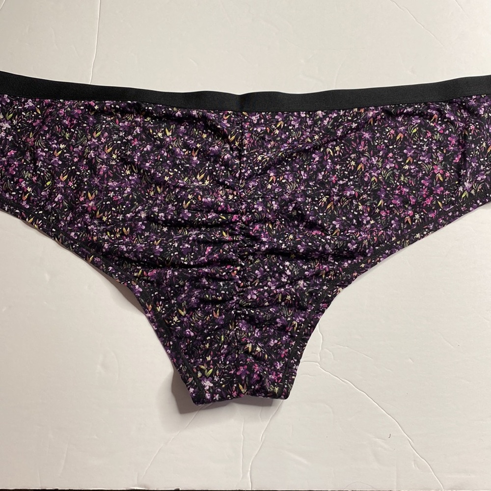 26/28 purple black floral extra soft cheeky panty NWT Lane Bryant plus size 4x - Picture 6 of 6